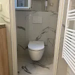 70 M2, Renovated, Perfect Location In Apartment *
