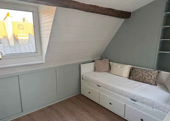 70 M2, Renovated, Perfect Location In 巴黎