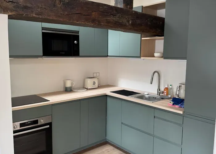 公寓 70 M2, Renovated, Perfect Location In *