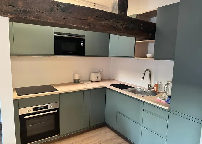 公寓 70 M2, Renovated, Perfect Location In *