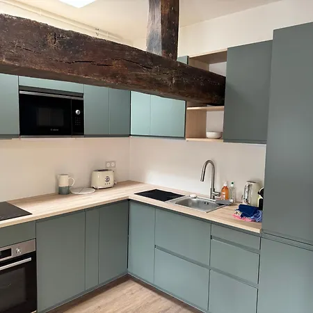 70 M2, Renovated, Perfect Location In *